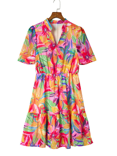 Tropical Print Half Sleeve Casual Dress with practical styling and dependable silhouette control.