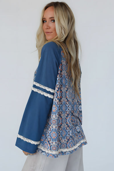 Stylish Women's Long Sleeve Tops in Soft Fabric - Casual Chic Designs for Every Season and Occasion