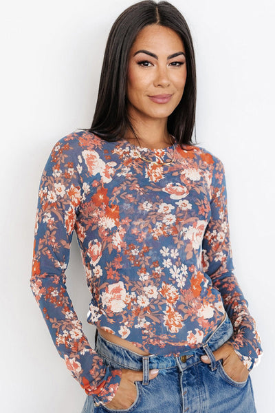 Vibrant Floral Print Blouse for Women - Stylish Short Sleeve Top with Flattering Fit for Effortless Everyday Elegance