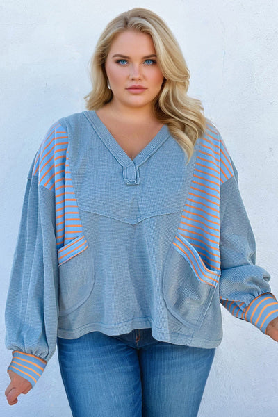 Plus Size Women's Dusk Blue V-Neck Waffle Top with Raw Seams, Striped Patchwork & Pockets for Effortless Style
