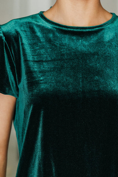 Elegant Evergreen Blouse for Women - Stylish, Comfortable Fit for Effortless Everyday Chic Fashion
