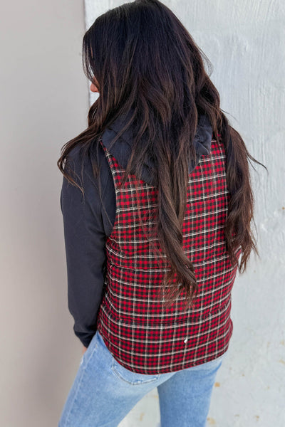 Cozy Women's Red Retro Plaid Zip-Up Winter Vest with Snap Buttons for Stylish Layering and Warmth