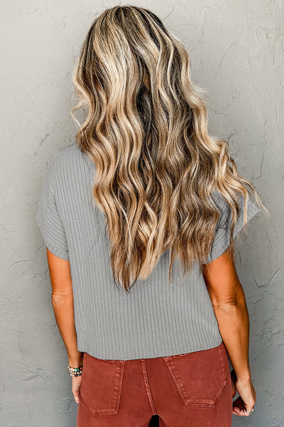 Stylish Women's Gray Ribbed Knit Short Sleeve Sweater with Patch Pockets - Cozy Casual Top for Effortless Everyday Wear