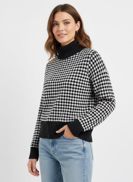 Liz Claiborne Black&White Hounds Tooth Turtleneck Sweater