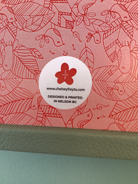 Chelsey Freyta Birdie Kiss