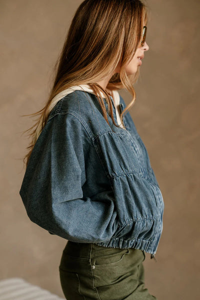 Stylish Women's Real Teal Denim Jacket with Pleated Seams, Round Neck, and Zip-Up Closure for a Chic Look