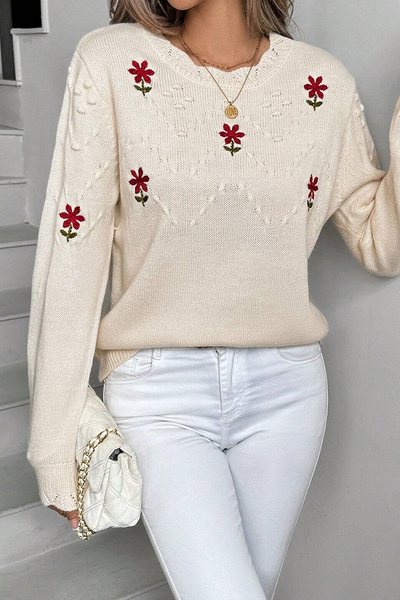 Chic Women's Beige Floral Embroidered Pullover Sweater with Textured Details for Cozy Comfort and Everyday Style
