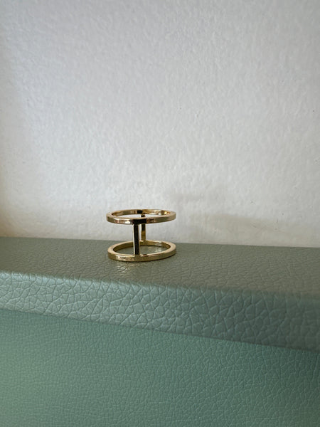 Standout Boutique Double Bar 18 K Gold Bond Ring