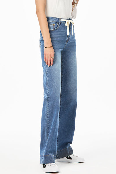Light Blue Lace-Up Straight Leg Jeans for Women - Casual Chic Denim with Zip Fly for Effortless Everyday Style