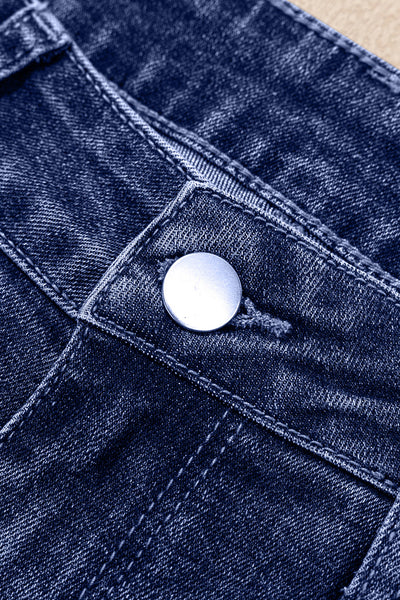 Chic Women's High-Waisted Slim Fit Jeans in Classic Blue Denim  Ideal for Casual Outfits and Everyday Style