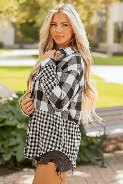 Stylish Women's Black Plaid Shacket - Oversized Jacket for Cozy Casual Fall and Winter Outfits