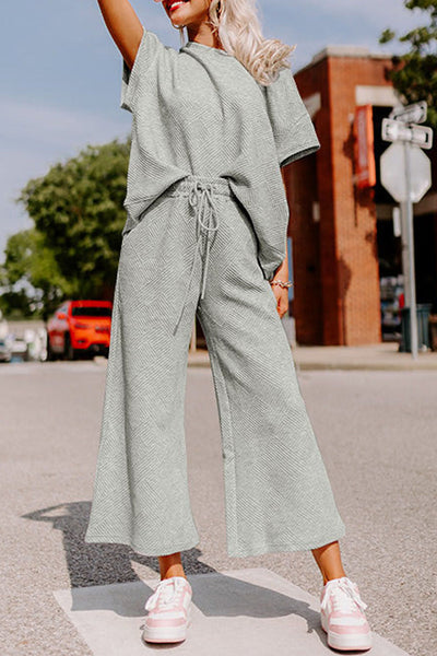 Women's Gray Textured Lounge Set Relaxed Fit T-Shirt & Drawstring Pants for Ultimate Comfort and Chic Style