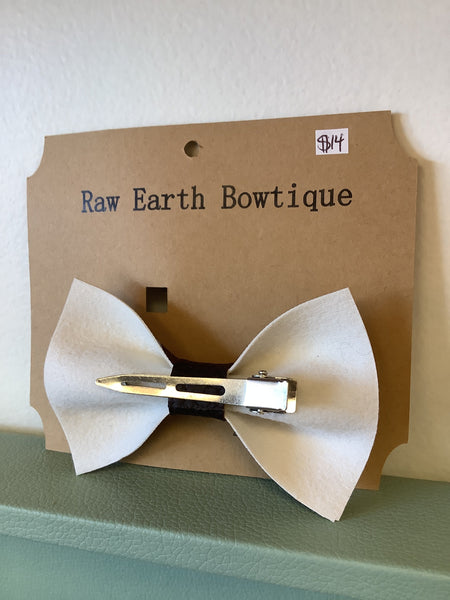 Raw Earth Bowtique Sage Green Mushroom Bow Tie