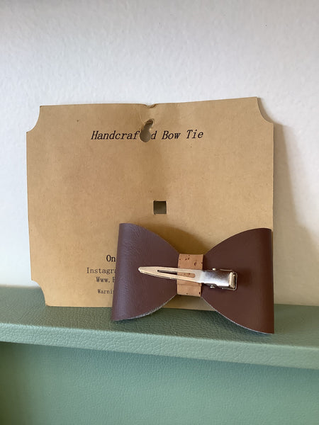 Raw Earth Bowtique Bow tie for a little one