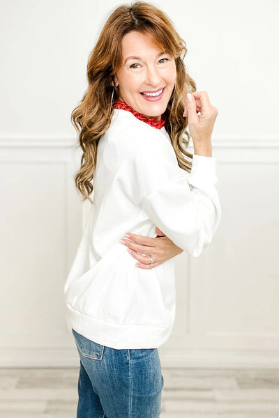 Cozy Women's White Plaid Christmas Sweatshirt for Festive Holiday Style and Comfortable Vacation Wear