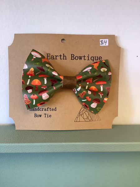 Raw Earth Bowtique Forest Green Mushroom Bow Tie