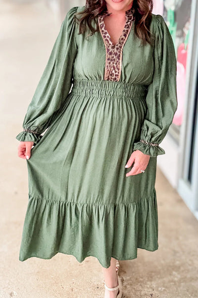 Plus Size Women's Grass Green Midi Dress with Long Sleeves, Leopard Trim & Trendy Split Neck for Effortless Style