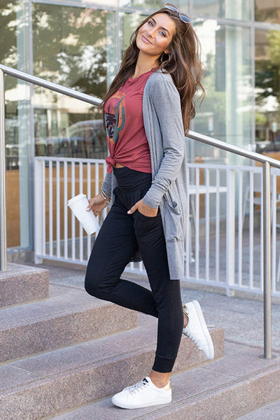 Stylish Women's Black High Waist Pleated Leggings with Pockets - Comfortable Everyday Essential for Active Lifestyle