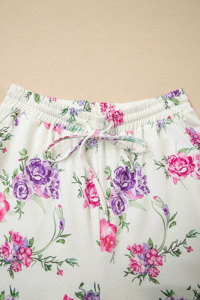 Stylish Women's Floral Lounge Set - Comfortable Relaxed Fit for Home Relaxation or Casual Outings