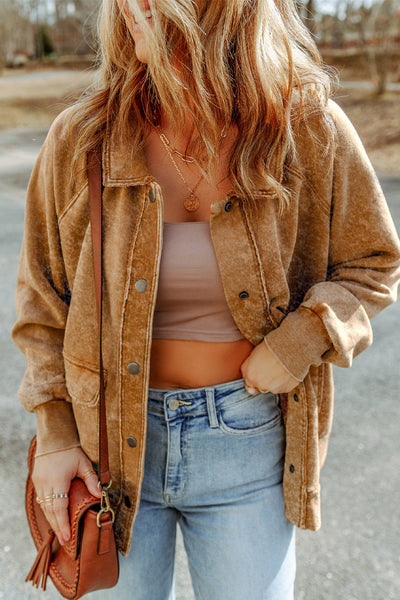 Women's Vintage Khaki Flap Pocket Shacket - Trendy Layering Jacket for Casual Fall Fashion and Everyday Style