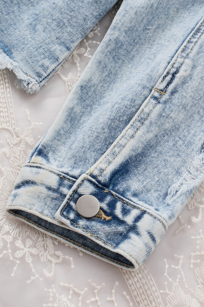 Women's Sky Blue Lapel Distressed Raw Hem Buttons Denim Jacket