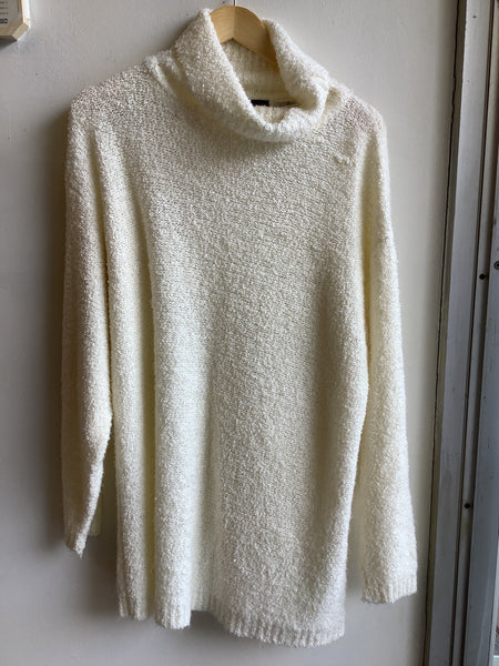Vintage Bay Club Cozy Cream Boucle Sweater