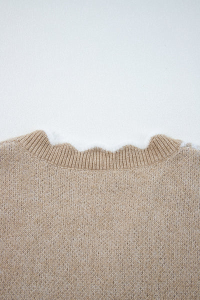 Women's Scalloped V-Neck Sweater in Soft Knit - Elegant Casual Top for Effortless Style and Comfort