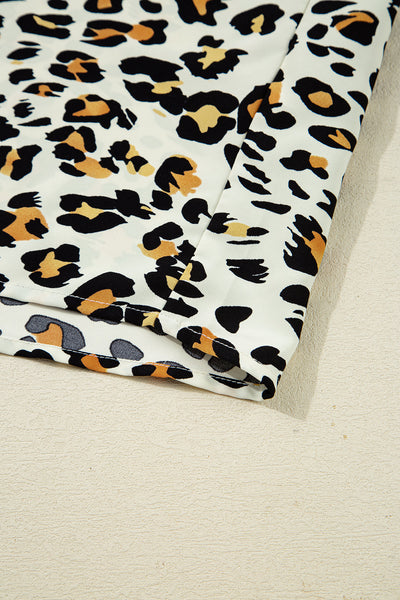 Stylish Women's Leopard Print Blouse - Flattering Casual Top for Effortless Everyday Fashion in Comfortable Fit