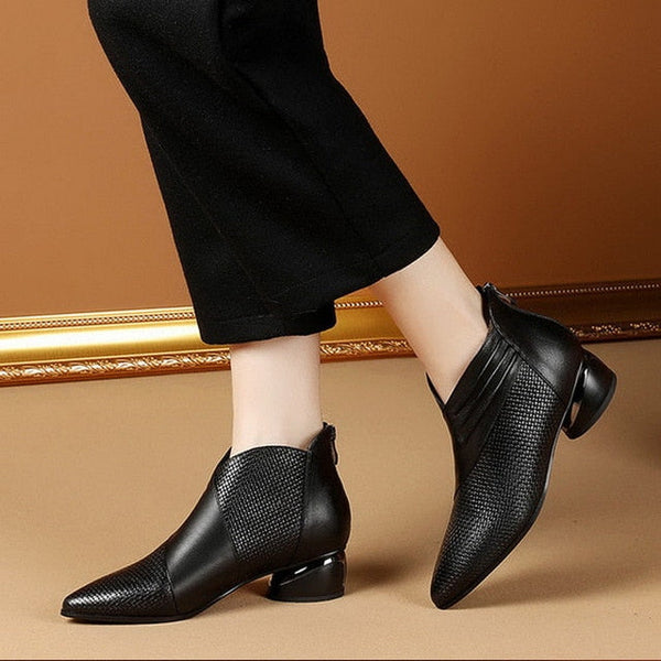 Pointed Toe Low Cut Boot