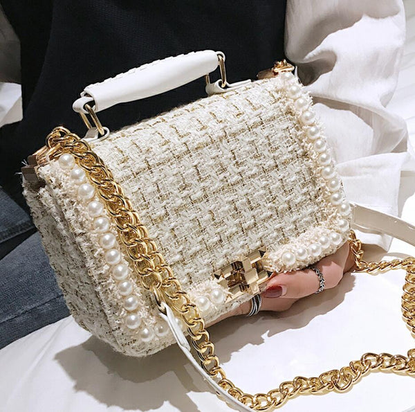 Pearl Frame Chain Bag