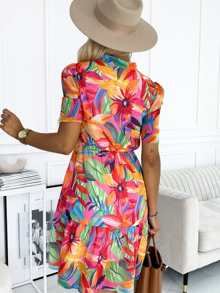 Tropical Print Half Sleeve Casual Dress with practical styling and dependable silhouette control.