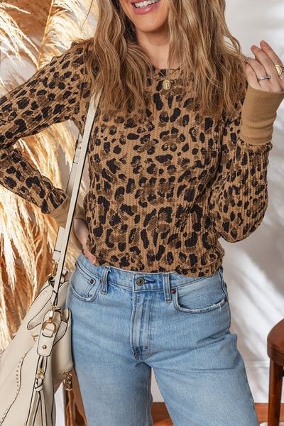 Stylish Women's Slim Fit Khaki Leopard Print Long Sleeve Tee with Thumb Holes for Casual Everyday Fashion