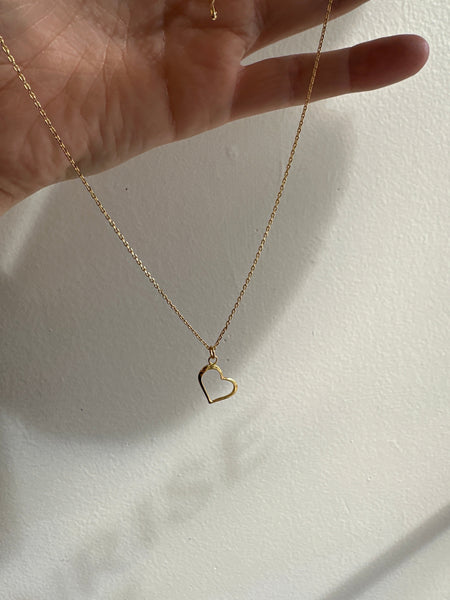 Standout Boutique Dainty Gold Necklace