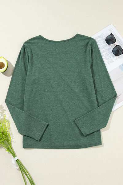 Versatile Women's Long Sleeve Top in Solid Color Comfortable Fit for Everyday Style and Casual Outings