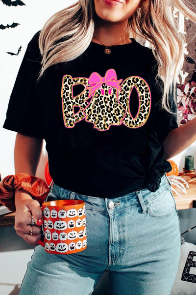 Trendy Women's Black Graphic Tee - Casual Fit, Chic Design for Everyday Style and Weekend Adventures