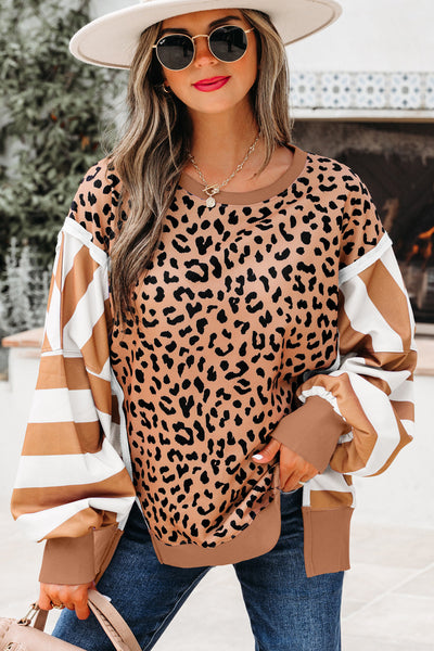Cozy Oversized Patchwork Sweatshirt for Women - Trendy and Stylish Fabric Blend for Ultimate Comfort