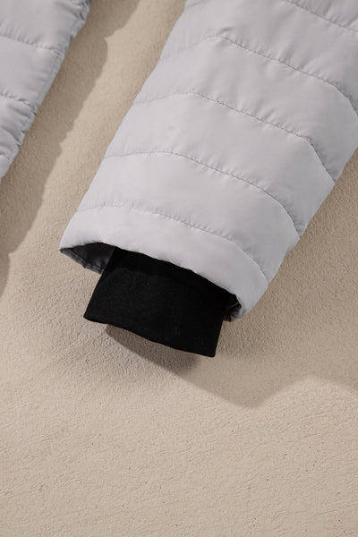 Stylish Women's Silver Quilted Puffer Jacket - Trendy Zip-Up Outerwear for Cold Weather with Comfortable Fit
