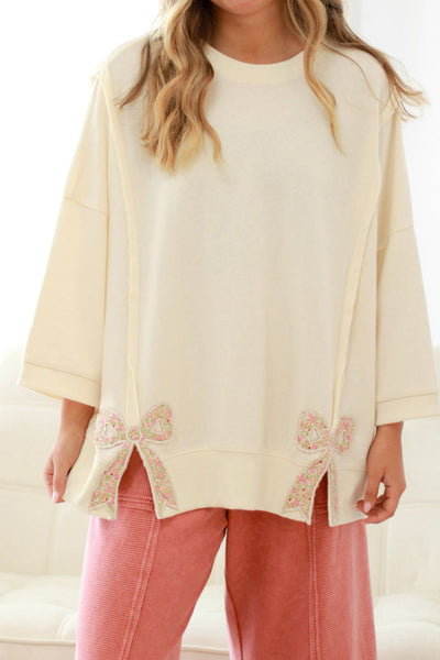 Beige Plus Size Floral Bow Pullover Sweatshirt for Women - Trendy Baggy Style with Raw Seam Detail