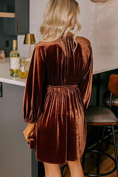 Chic Women's V-Neck Mini Dress in Elegant Styles - Perfect for Summer Outings and Casual Gatherings