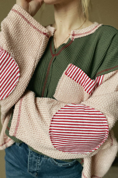 Women's Casual Green Color Block Loose-Fit Top with Exposed Stitch and Notched Neck Stylish Textured Apparel
