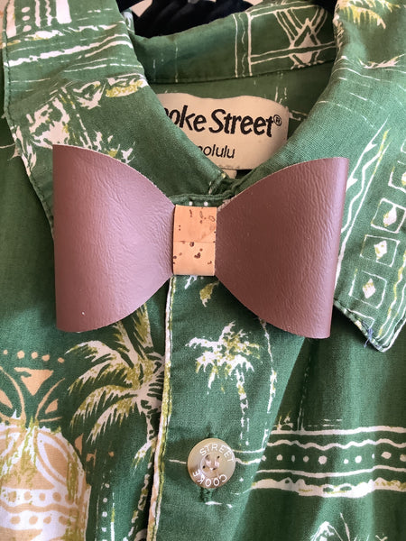 Raw Earth Bowtique Bow tie for a little one