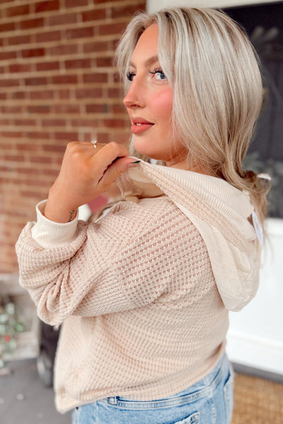 Cozy Women's Casual Hooded Long Sleeve Top in Soft Cotton Perfect for Everyday Wear and Weekend Adventures