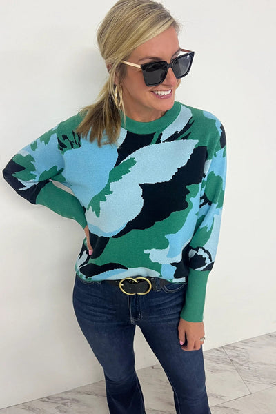 Chic Women's Green Hollis Sweater - Cozy Knit Pullover with Relaxed Fit for Effortless Casual Style