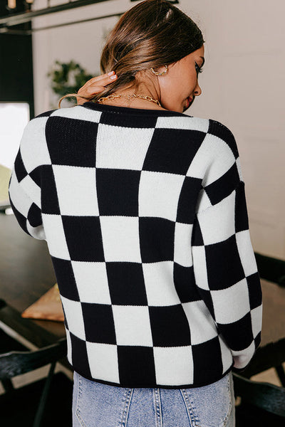 Soft Knit Women's Cozy Checked Sweater - Classic Fit for Effortless Style and Warmth in Autumn & Winter Fashion