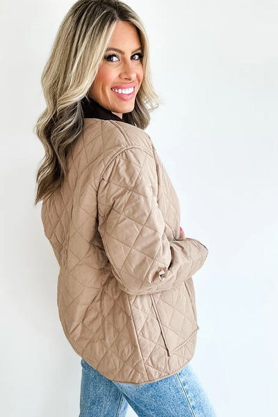 Cozy Women's Color Block Quilted Winter Jacket in Parchment with Snap Buttons and Pockets for Chic Warmth
