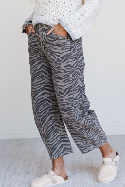 Trendy High-Waisted Gray Zebra Stripe Wide Leg Jeans for Women Effortless Style and All-Day Comfort