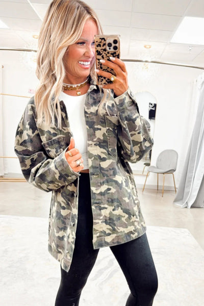 Stylish Women's Green Camo Loose Fit Jean Jacket with Chest Pockets for Effortless Casual Comfort made for easy styling and wardrobe coordination,