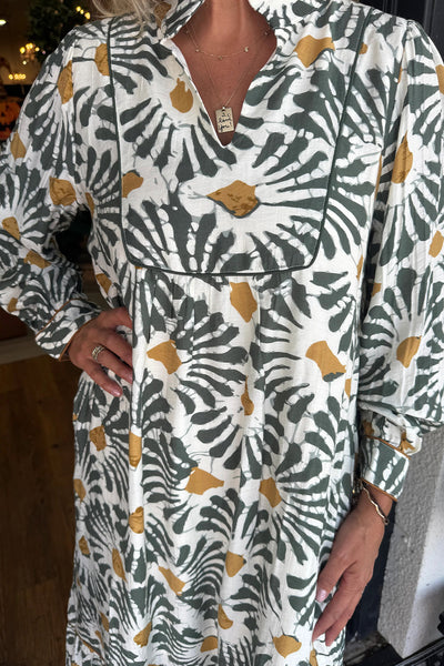 Elegant Women's Gray Abstract Floral Long Sleeve Dress - Versatile V-Neck Style for Casual and Formal Summer Events made for easy styling and wardrobe