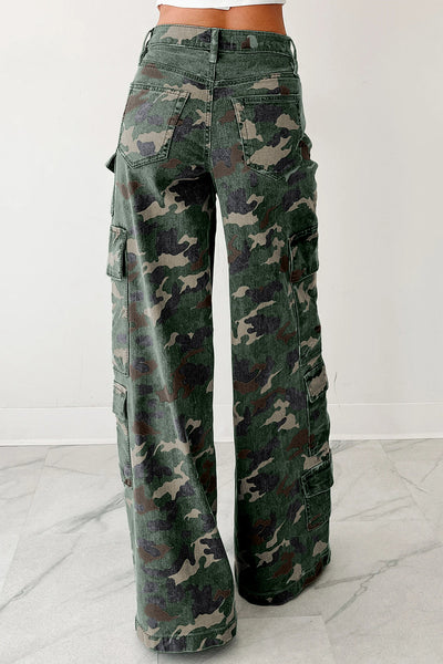 Trendy Women's Green Camo Wide Leg Cargo Pants - Comfortable Fit with Spacious Pockets for Effortless Style