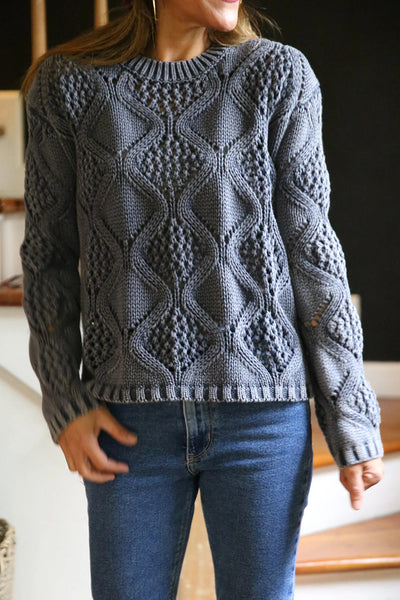 Trendy Women's Cozy Geometric Knit Pullover Sweater - Stylish Layering Piece in Soft Textures and Vibrant Colors